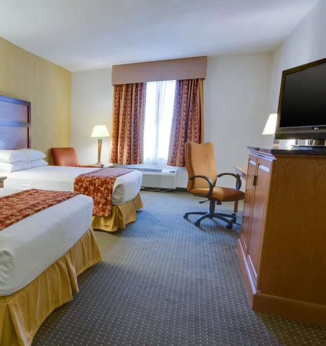 Room, 2 Queen Beds, Drury Inn & Suites Near La Cantera Parkway 10/10