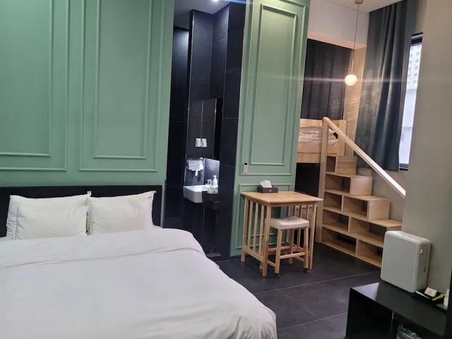 غرفة عائلية رباعية بسرير بطابقين وسرير كوين، Starhills Hotel 1/2