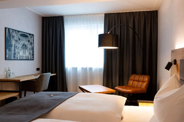 غرفة قياسية بسرير كينج، MK hotel Passau 4/8