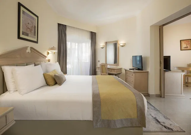 Junior Suite Nile View، Pyramisa Hotel Luxor 2/9