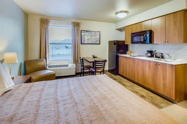 Studio, Queen Bed, Aptel Studio Hotel 3/6
