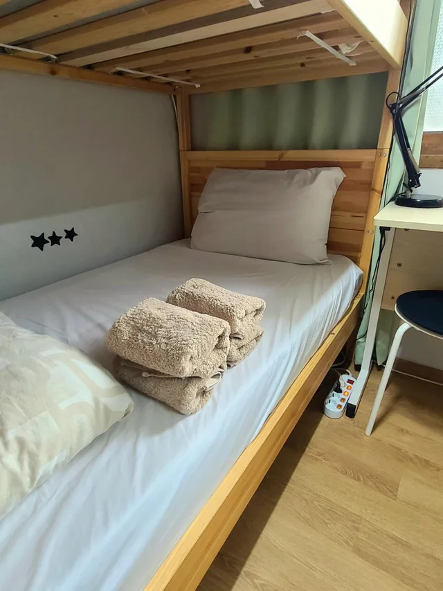 غرفة اقتصادية بسرير بطابقين بحمام مشترك، Apple Tree Guest house 1/1