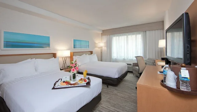Standard, 2 Double Beds, Accessible, Holiday Inn Washington Central/White House 1/4