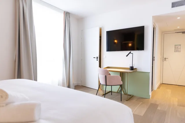 غرفة سوبيريور بسرير كينج، Kyriad Prestige Asnieres-Sur-Seine 6/10