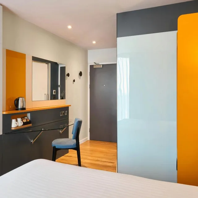 Efficiency, Double Bed، Four Points Flex by Sheraton Cardiff 7/9