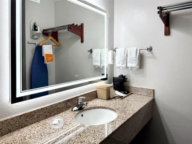 غرفة بسريرين مزدوجين، Quality Inn & Suites Greenville I-65 6/6