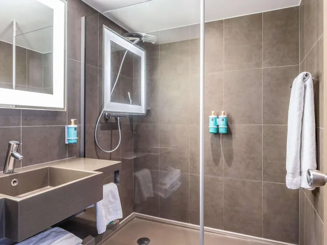 غرفة تنفيذية بسرير كينج، NOVOTEL LENS NOYELLES 7/8