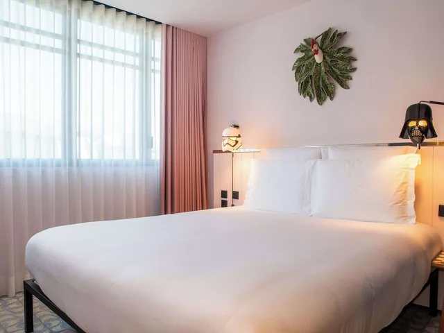 Mama, Medium, King Bed, Avenue View، Mama Shelter Lisboa 2/5