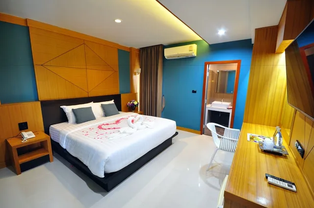 Superior, Queen Bed, Chiangmai S P Hotel Chang Phueak 1/5