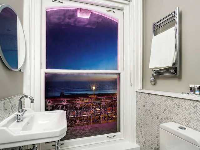 غرفة كلاسيكية بسرير مزدوج، Mercure Brighton Seafront Hotel 5/8