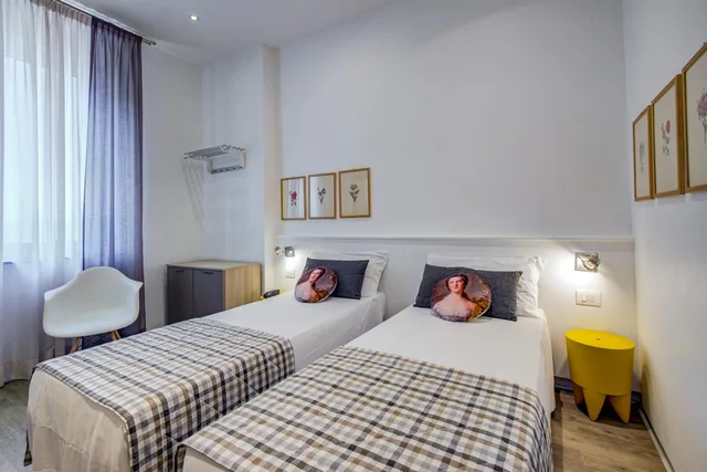 غرفة بسريرين منفصلين، Hotel Bernina 4/10