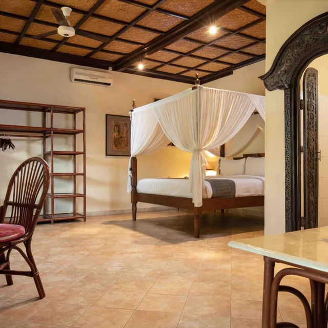 غرفة ديلوكس بسرير مزدوج بشرفة، Alam Anda Ocean Front Resort And Spa 1/3