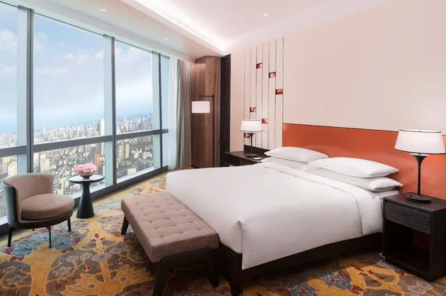 جناح عائلي بسرير كينج مع أريكة، Grand Hyatt Changsha 1/3