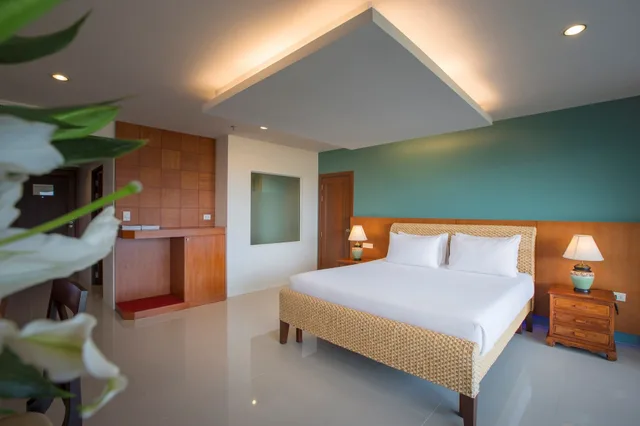 Grand, 2 Queen Beds, Garden View, Chanalai Flora Resort 4/7