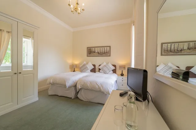 غرفة كبيرة بسريرين منفصلين، Bankton House Hotel 2/3