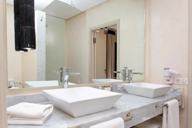 غرفة عائلية بسرير كوين وسريرين منفصلين، RIAD AL RIMAL 9/10