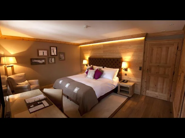 Standard, North Wing، Hotel Royal 1/1