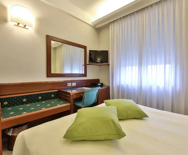 Standard, Single, Double Bed, Hotel Astoria, Sure Hotel Collection by Best Western 1/2
