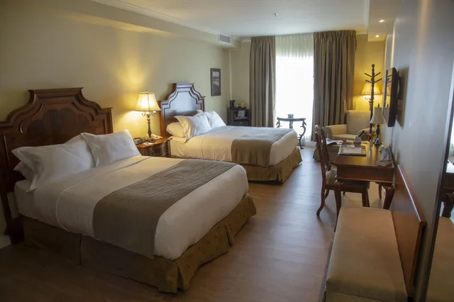 Standard, Multiple Beds، Hotel Brossard 1/2