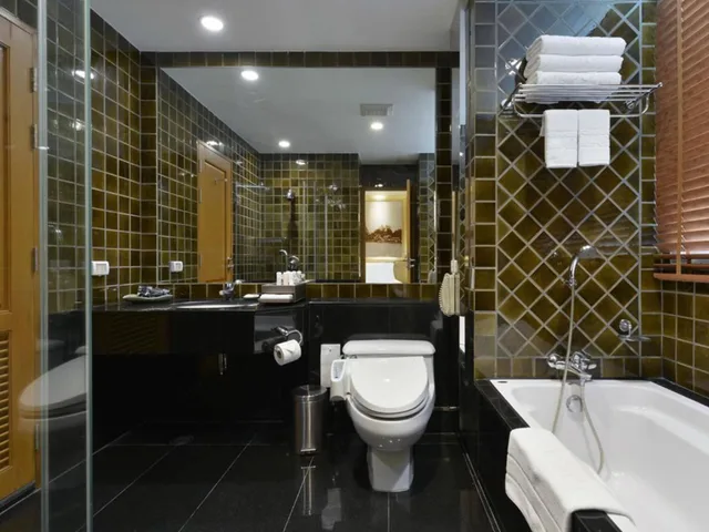 جناح جونيور بسرير مزدوج بشرفة، Grande Centre Point Ploenchit Bangkok 6/8
