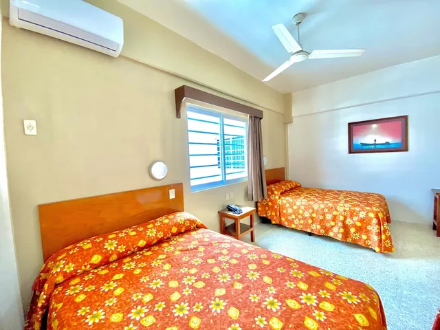 Standard, Triple, 1 Single and 2 Double Beds، Hotel Delfines 1/3