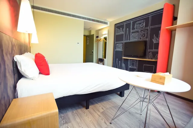 Ibis Xuzhou East Huaihai Road Hotel، Yunlong 25/41