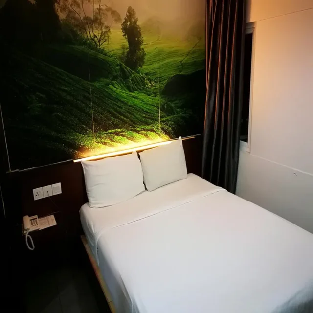 غرفة ديلوكس بسرير كوين بإطلالة على المدينة، Swiss Hotel 4/9