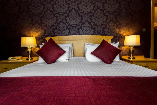 suite, Hellidon Lakes Golf Spa Hotel 6/10