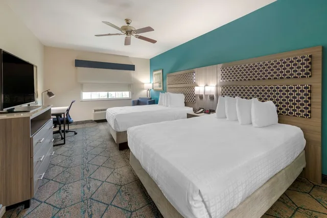 غرفة قياسية بسريرين كوين، Best Western Plus Wasco Inn & Suites 2/5