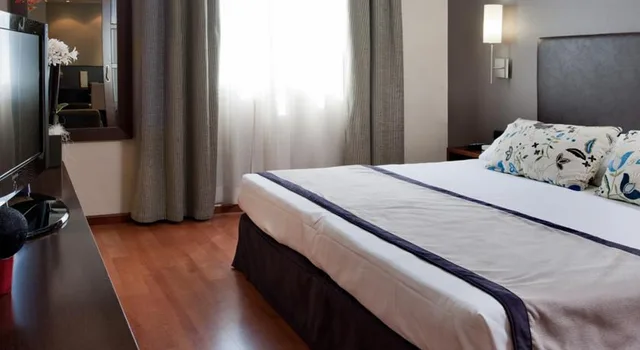 Room, Double Bed, Catalonia Goya 1/3