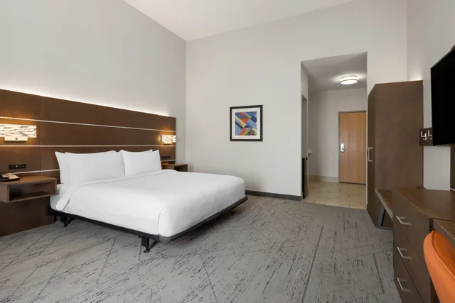 غرفة بسرير كينج لذوي الإعاقة، Holiday Inn Express Lake Wales N-Winter Haven 3/4