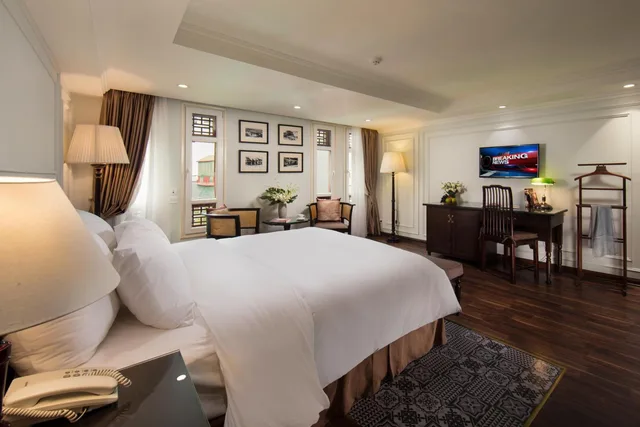 غرفة غراند متصلة بسرير كوين وسريرين منفصلين بإطلالة على المدينة، Hong Ngoc Dynastie Hotel 2/3