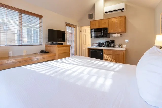 استوديو بسرير كوين، River Pointe Napa Valley Resort 5/10