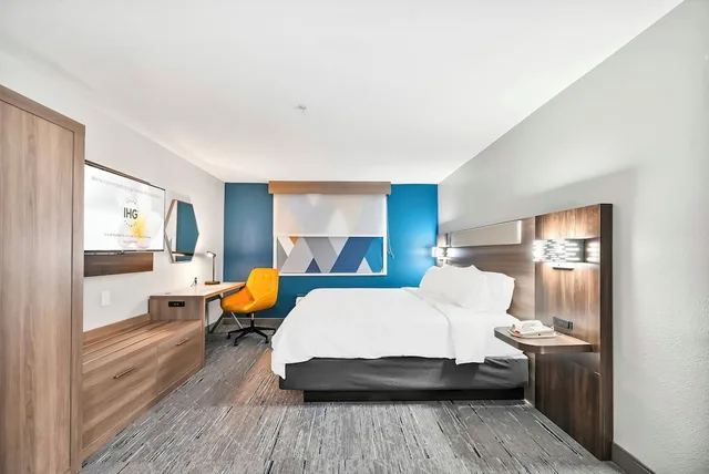 غرفة قياسية بسرير كينج لذوي الإعاقة، Holiday Inn Express Palestine 1/9
