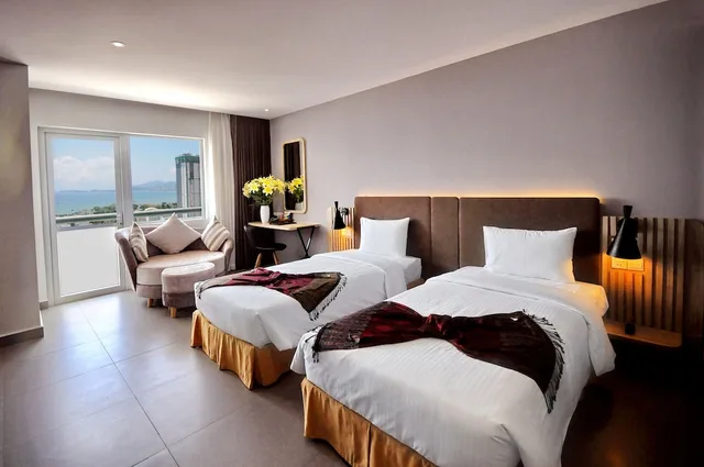 غرفة ديلوكس بسريرين منفصلين بإطلالة على البحر، Anrizon Hotel Nha Trang 3/10