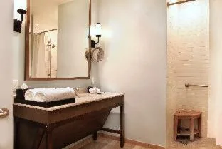 غرفة، Nopsi Hotel New Orleans 4/4