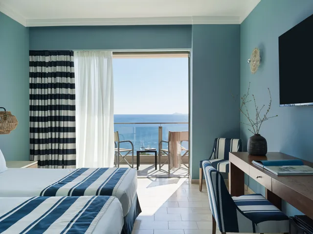 Room, Single, Sea Front، Kalamaki Beach 3/4