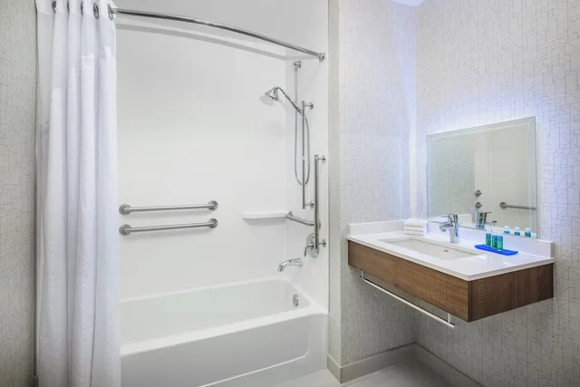 غرفة قياسية بسرير كينج لذوي الإعاقة، Holiday Inn Express Hotel And Suites Ontario Airport 4/5