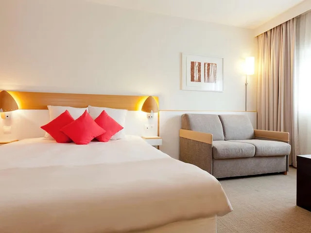 غرفة كلاسيكية بسرير مزدوج مع أريكة، Novotel Paris Orly Rungis 4/10