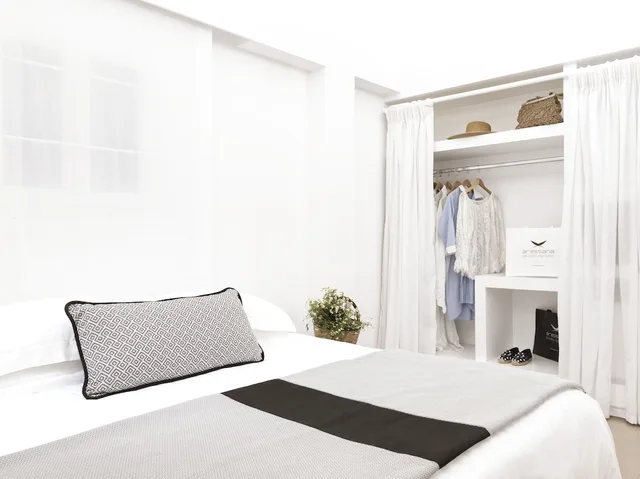 غرفة كلاسيكية بسريرين منفصلين بإطلالة على الفناء بغرفة نوم واحدة، Aressana Spa Hotel and Suites 4/10