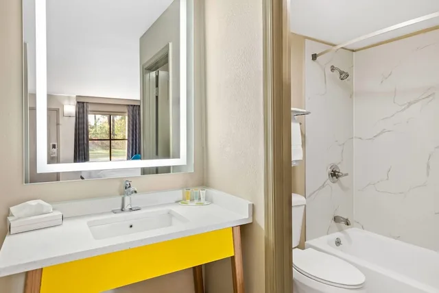 غرفة قياسية بسريرين مزدوجين، Days Inn by Wyndham Petersburg/South Fort Lee 5/7