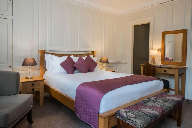 غرفة سوبيريور بسرير كوين، Vanbrugh House Hotel 1/6