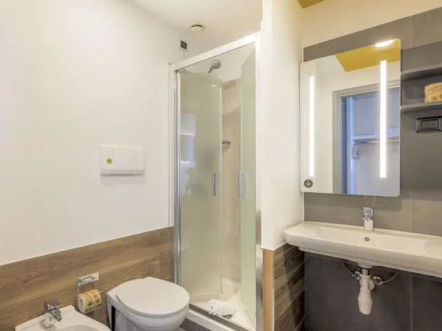 غرفة سوبيريور بسريرين منفصلين، B&B Hotel Bologna 6/6