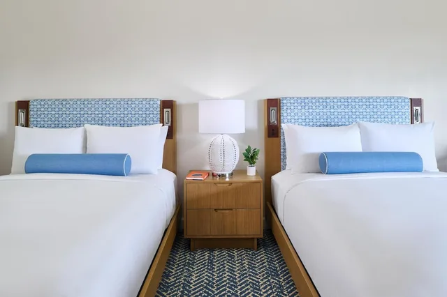 Renovated, Signature, Club, 2 Queen Beds, Pool View, Ocean View، OUTRIGGER Kauai Beach Resort & Spa 1/7
