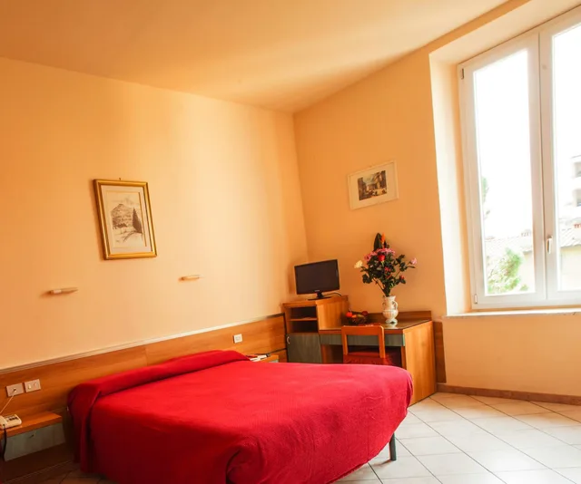 غرفة بسرير مزدوج بشرفة، Hotel Villa Il Castagno 1/1