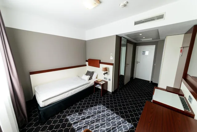 Standard, Single, Hotel Kaiserhof 1/15