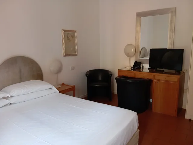 Standard, Double Bed, Palazzo Ognissanti 3/5