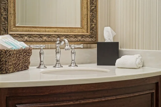 جناح بسرير كينج لذوي الإعاقة، The Mount Vernon Grand Hotel 1/1