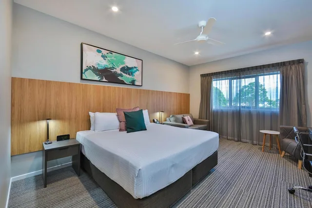غرفة بسريرين منفصلين لذوي الإعاقة، Best Western Plus North Lakes Hotel 1/1