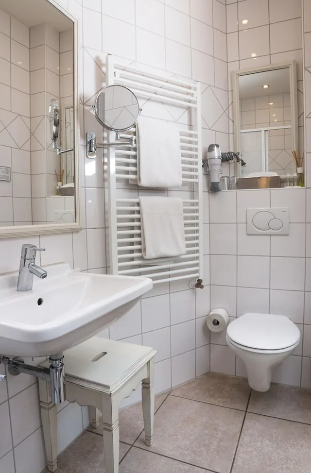 Superior, Double Bed, Hotel Villa Marstall 7/8